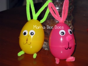 "easy plastic Easter egg craft for kids"
