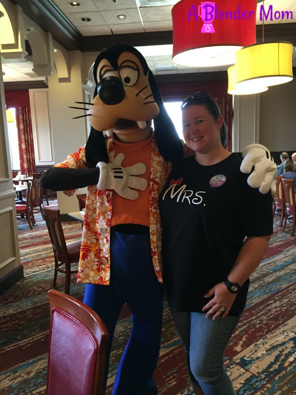 wyndham garden disney resort character breakfast goofy