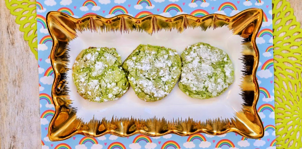 St. Patrick's Day crinkle cookies