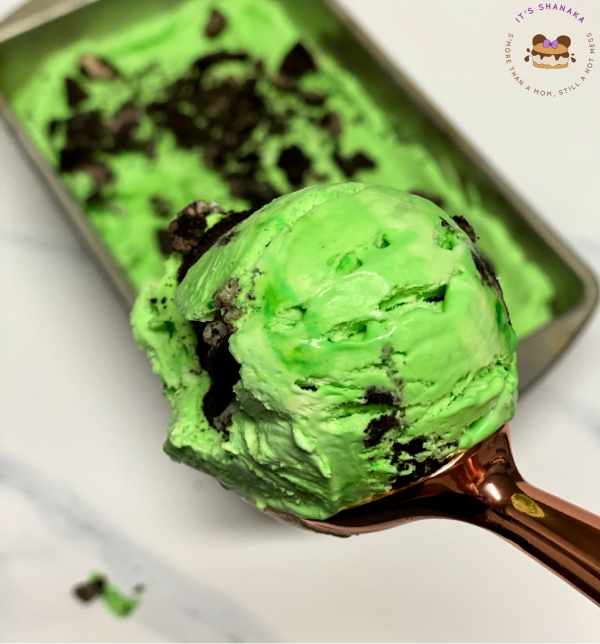 homemade mint Oreo ice cream