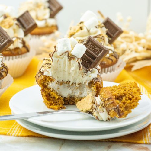 pumpkin s'mores cupcakes